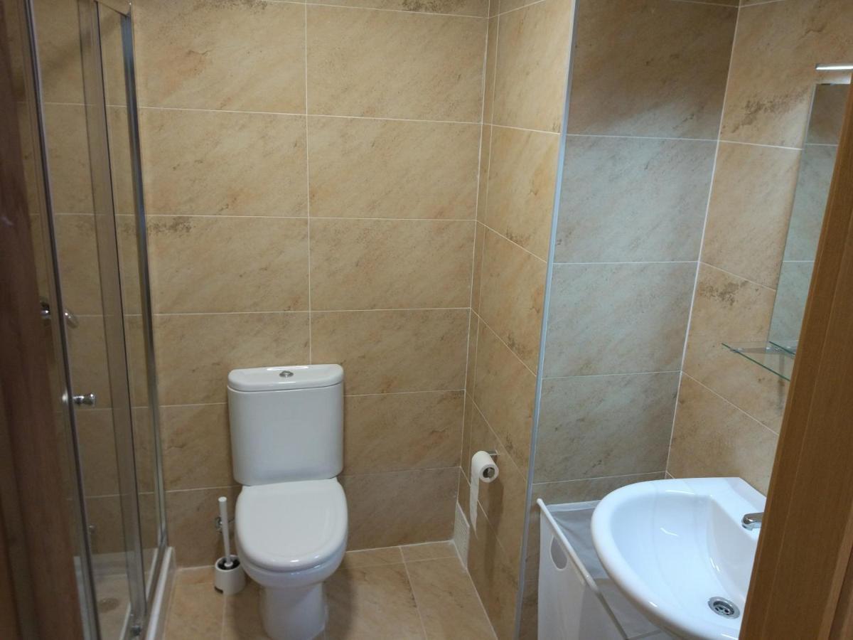 Piso Rosalia De Castro Apartment Allariz Exterior photo