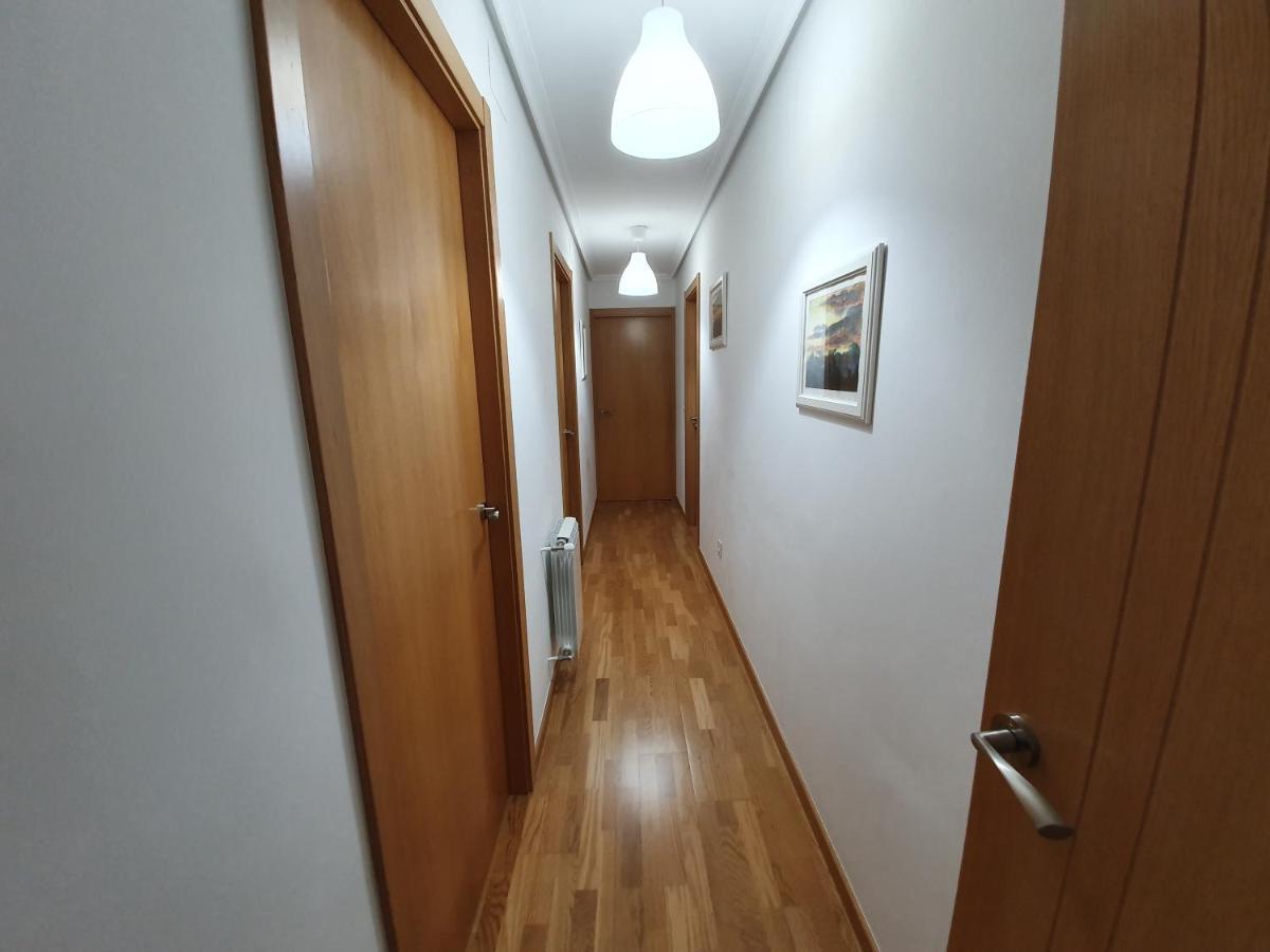 Piso Rosalia De Castro Apartment Allariz Exterior photo